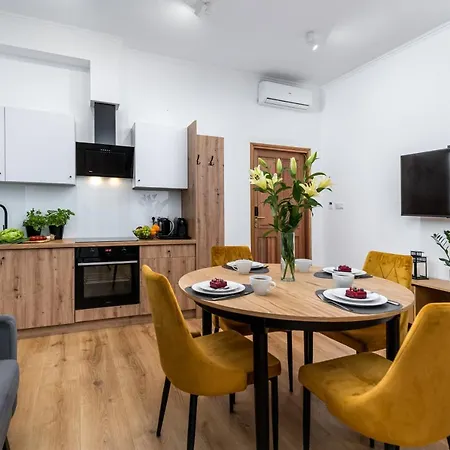 Beautiful Cracow Apartments By Cozyplace Krakow Exterior photo